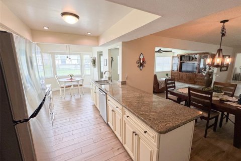 Casa en venta en New Port Richey, Florida, 2 dormitorios, 159.23 m2 № 1791159 - foto 16
