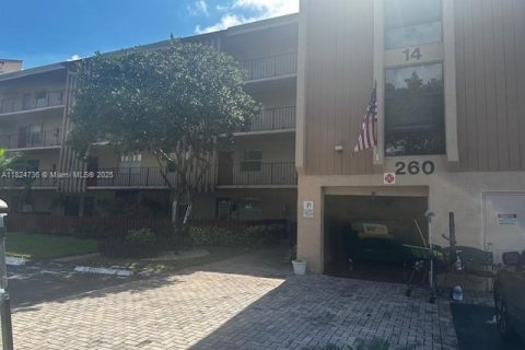 Condo in Margate, Florida, 2 bedrooms  № 2040879