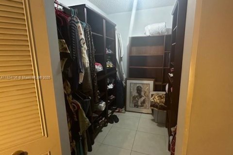 Condo in Margate, Florida, 2 bedrooms  № 2040879 - photo 4