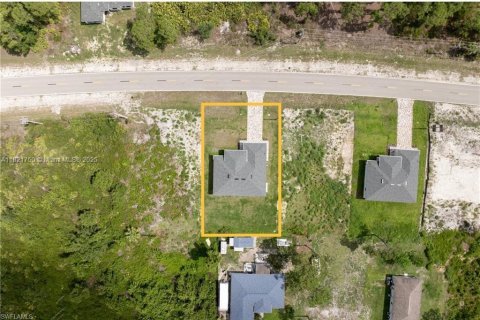 Casa en venta en Lehigh Acres, Florida, 4 dormitorios, 159.7 m2 № 1784110 - foto 24