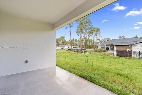 Casa en venta en Lehigh Acres, Florida, 4 dormitorios, 159.7 m2 № 1784110 - foto 22