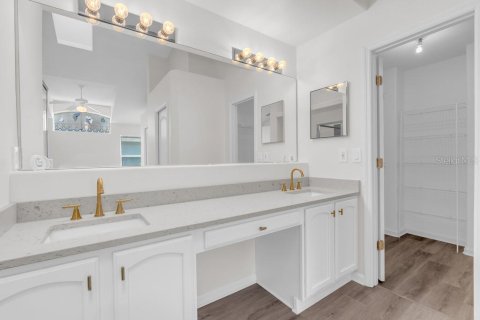 Villa ou maison à louer à Clermont, Floride: 4 chambres, 177.72 m2 № 2387687 - photo 20