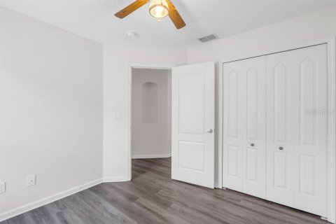 Villa ou maison à louer à Clermont, Floride: 4 chambres, 177.72 m2 № 2387687 - photo 12