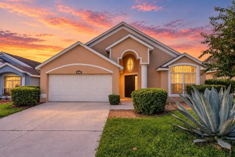 Villa ou maison à Clermont, Floride 4 chambres, 177.72 m2 № 2387687