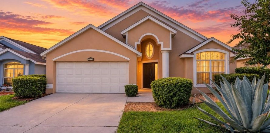 Villa ou maison à Clermont, Floride 4 chambres, 177.72 m2 № 2387687