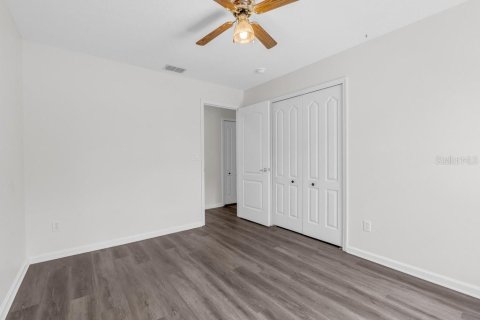 Villa ou maison à louer à Clermont, Floride: 4 chambres, 177.72 m2 № 2387687 - photo 14