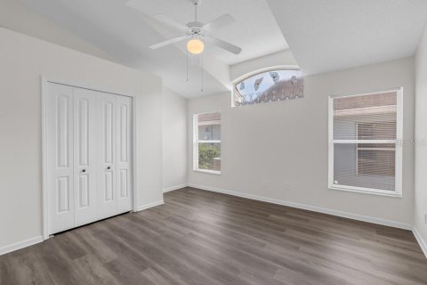 Villa ou maison à louer à Clermont, Floride: 4 chambres, 177.72 m2 № 2387687 - photo 16