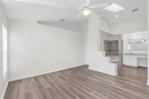 Villa ou maison à louer à Clermont, Floride: 4 chambres, 177.72 m2 № 2387687 - photo 18