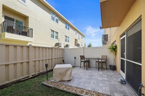 Adosado en venta en New Port Richey, Florida, 2 dormitorios, 140.19 m2 № 1723215 - foto 7
