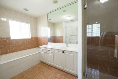 House in Homestead, Florida 4 bedrooms, 217.48 sq.m. № 2016988 - photo 18