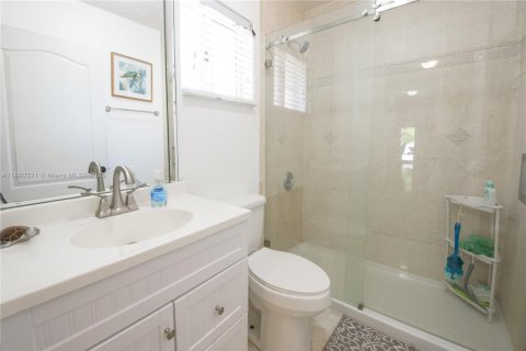 House in Homestead, Florida 4 bedrooms, 217.48 sq.m. № 2016988 - photo 21