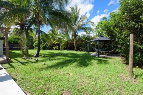 House in Homestead, Florida 4 bedrooms, 217.48 sq.m. № 2016988 - photo 27