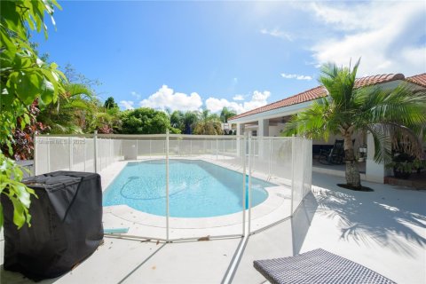 House in Homestead, Florida 4 bedrooms, 217.48 sq.m. № 2016988 - photo 25