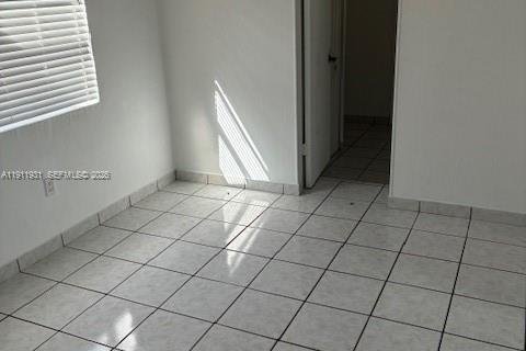 Villa ou maison à louer à Surfside, Floride: 3 chambres, 144.18 m2 № 2013497 - photo 23