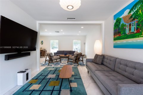 Villa ou maison à louer à Coral Gables, Floride: 4 chambres, 195.65 m2 № 2065047 - photo 12