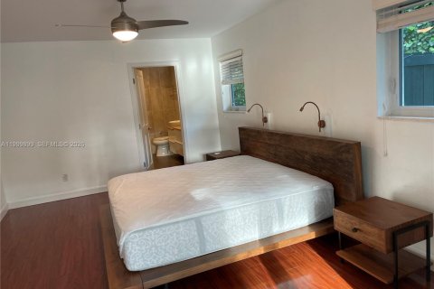 Villa ou maison à louer à Coral Gables, Floride: 4 chambres, 195.65 m2 № 2065047 - photo 21