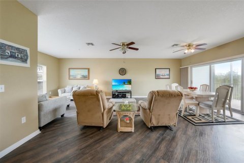 Townhouse in Rotonda, Florida 3 bedrooms, 186.18 sq.m. № 1909605 - photo 7