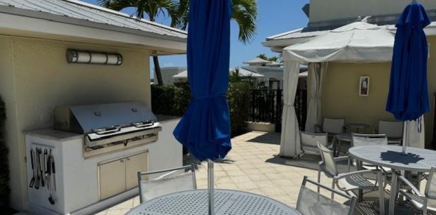 Condominio en Delray Beach, Florida, 2 dormitorios № 1221261