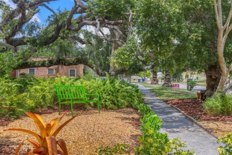 Снять в аренду виллу или дом в Сарасота, Флорида 2 спальни, 93.83м2, № 1749311 - фото 23