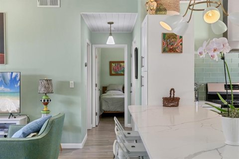 Снять в аренду виллу или дом в Сарасота, Флорида 2 спальни, 93.83м2, № 1749311 - фото 7