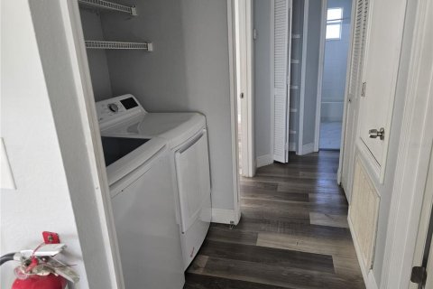 Condo in Kissimmee, Florida, 3 bedrooms № 2218291 - photo 16