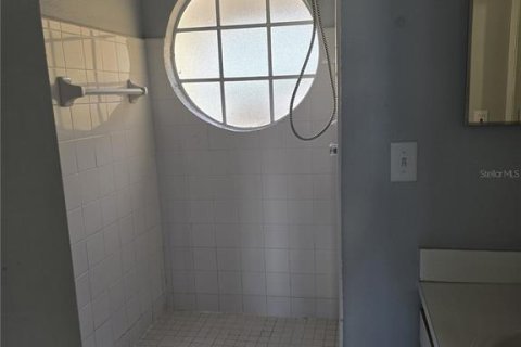Condo in Kissimmee, Florida, 3 bedrooms № 2218291 - photo 12