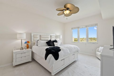 Condo in St. Lucie, Florida, 2 bedrooms № 2146121 - photo 13