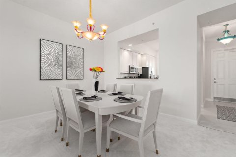 Condo in St. Lucie, Florida, 2 bedrooms № 2146121 - photo 5