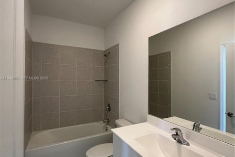 Villa ou maison à louer à Homestead, Floride: 3 chambres, 123.93 m2 № 2001634 - photo 7