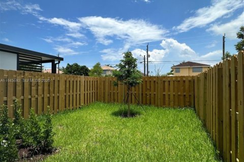 Villa ou maison à louer à Homestead, Floride: 3 chambres, 123.93 m2 № 2001634 - photo 5