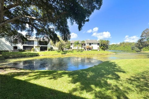 Снять в аренду кондоминиум в Коконат Крик, Флорида 3 спальни, 104.05м2, № 1954252 - фото 12