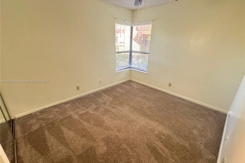 Снять в аренду кондоминиум в Коконат Крик, Флорида 3 спальни, 104.05м2, № 1954252 - фото 5