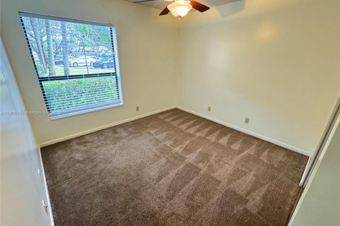 Снять в аренду кондоминиум в Коконат Крик, Флорида 3 спальни, 104.05м2, № 1954252 - фото 6