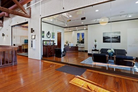 Propiedad comercial en alquiler en Lake Wales, Florida, 212.1 m2 № 1843546 - foto 8