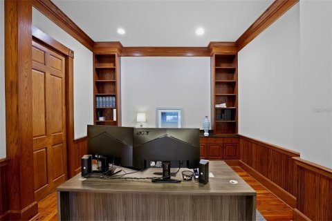 Propiedad comercial en alquiler en Lake Wales, Florida, 212.1 m2 № 1843546 - foto 12