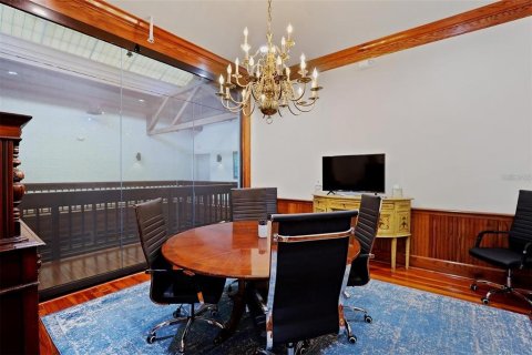 Propiedad comercial en alquiler en Lake Wales, Florida, 212.1 m2 № 1843546 - foto 3