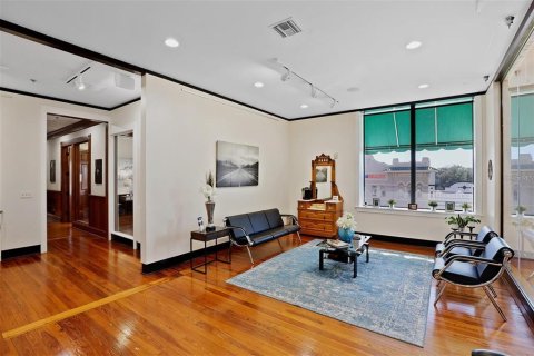 Propiedad comercial en alquiler en Lake Wales, Florida, 212.1 m2 № 1843546 - foto 17