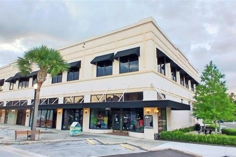 Propiedad comercial en alquiler en Lake Wales, Florida, 212.1 m2 № 1843546 - foto 1