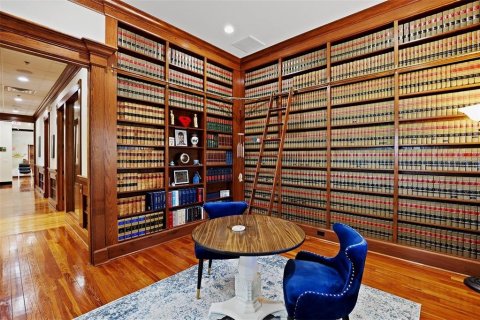 Propiedad comercial en alquiler en Lake Wales, Florida, 212.1 m2 № 1843546 - foto 10