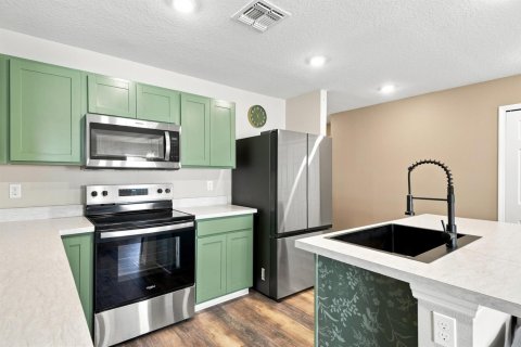 House in Port St. Lucie, Florida 4 bedrooms, 198.25 sq.m. № 2268168 - photo 14