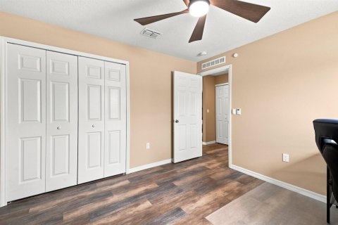 House in Port St. Lucie, Florida 4 bedrooms, 198.25 sq.m. № 2268168 - photo 30