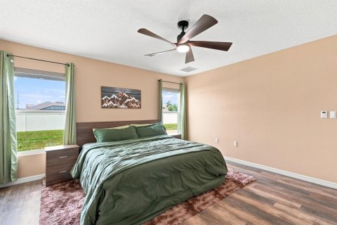House in Port St. Lucie, Florida 4 bedrooms, 198.25 sq.m. № 2268168 - photo 19