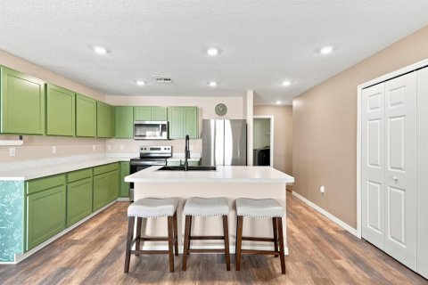 House in Port St. Lucie, Florida 4 bedrooms, 198.25 sq.m. № 2268168 - photo 13