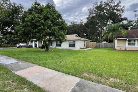 Villa ou maison à vendre à Tampa, Floride: 4 chambres, 193.05 m2 № 2109583 - photo 5