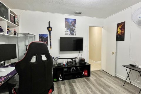 Villa ou maison à vendre à Tampa, Floride: 4 chambres, 193.05 m2 № 2109583 - photo 23