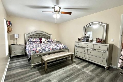 Villa ou maison à vendre à Tampa, Floride: 4 chambres, 193.05 m2 № 2109583 - photo 24