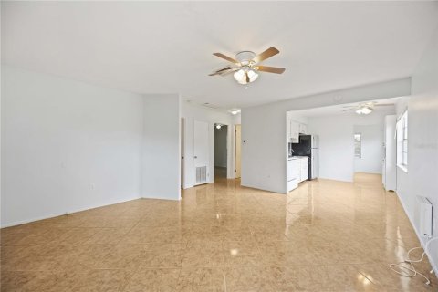 Apartment in Bradenton, Florida 3 bedrooms, 76.92 sq.m. № 1912175 - photo 20