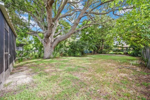 Apartment in Bradenton, Florida 3 bedrooms, 76.92 sq.m. № 1912175 - photo 30