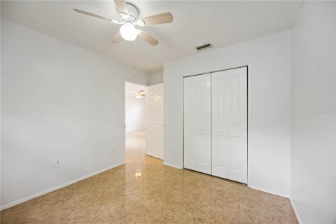 Apartment in Bradenton, Florida 3 bedrooms, 76.92 sq.m. № 1912175 - photo 17