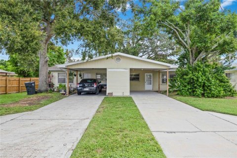 Apartment in Bradenton, Florida 3 bedrooms, 76.92 sq.m. № 1912175 - photo 1